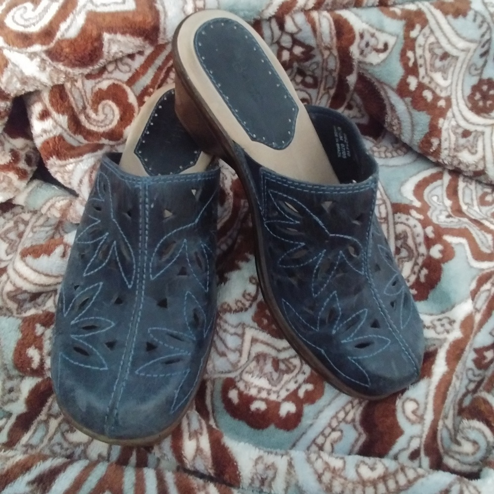 Bass Leather "Brenda" Clogs Size 6.5